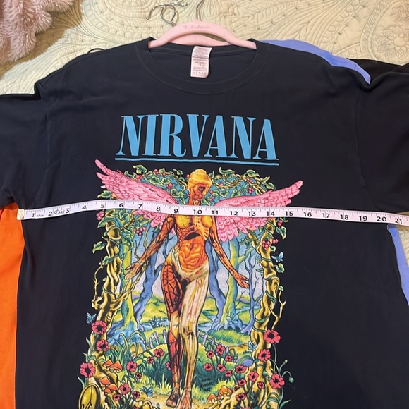 Womens Lg Nirvana Black T shirt with blue pink and green graphics 🩷🩷 great con - Picture 7 of 10